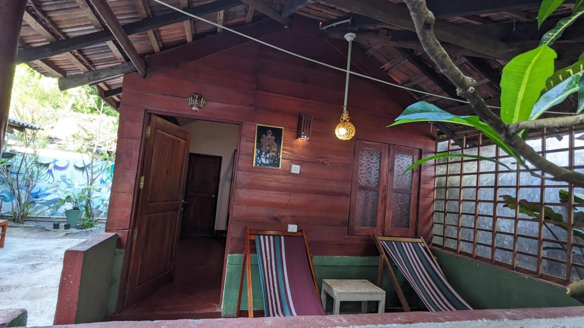 Canoe Beach Resort Tangalle Buitenkant foto