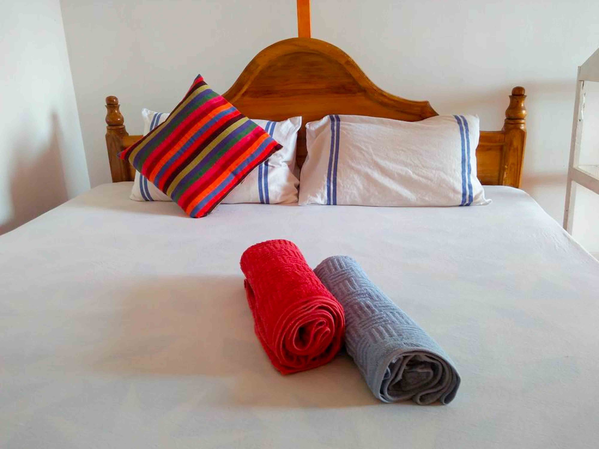 Canoe Beach Resort Tangalle Buitenkant foto